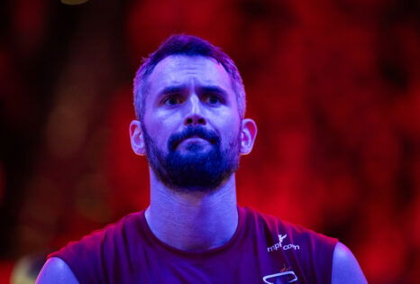 Valor neto de Kevin Love 2025: salario, contratos, patrocinios