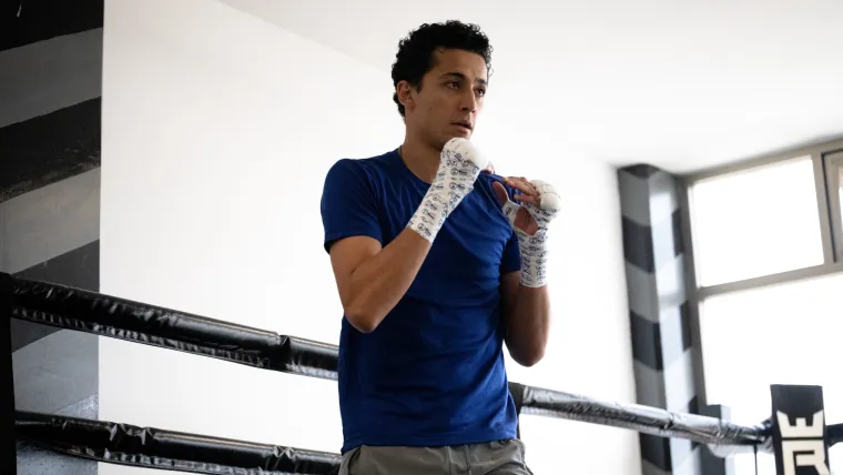 Dónde y cómo ver Espinoza vs. Vazquez hoy: TV y streaming gratis