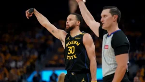 Lesión de Stephen Curry en partido Warriors vs. Minnesota | Sporting News Spain