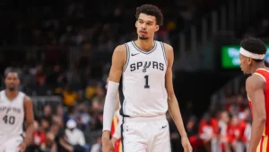 Spurs apuntan a jugador revelación de 76ers, ex compañero de Wembanyama