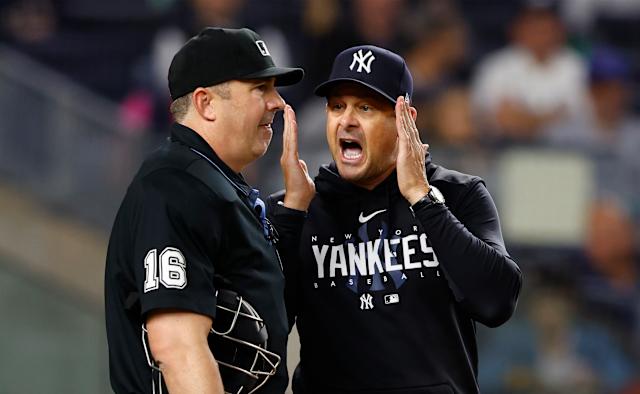 Aaron Boone expulsado por 2ª vez tras polémica con novato de Yankees