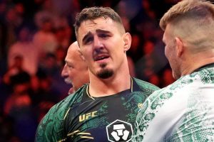 Mal para Tom Aspinall, espera de Jon Jones afecta salud mental