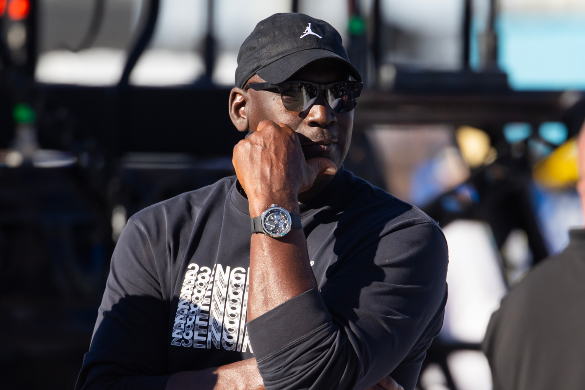 Ex-Reportero ESPN desacredita a Jordan, NBC pierde $215 millones