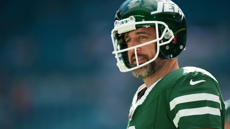 Aaron Rodgers revela por qué se retrasa su firma de contrato