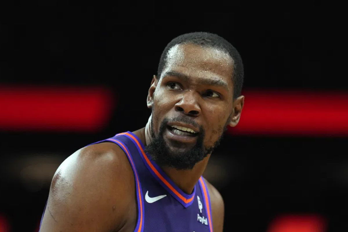 Reacción de fans de Phoenix a candidatos a entrenador y futuro de Durant