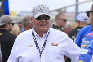 Rick Hendrick se redime en Nashville en 5 palabras