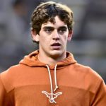 Hijo de leyenda de Chargers posible sucesor de Arch Manning en Texas