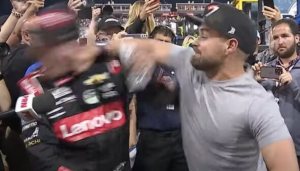 Denny Hamlin confirma leyenda creciente de Ricky Stenhouse Jr