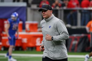 Spencer Danielson de Boise State considera seguir a Penn State y UCLA en anuncio histórico de NIL